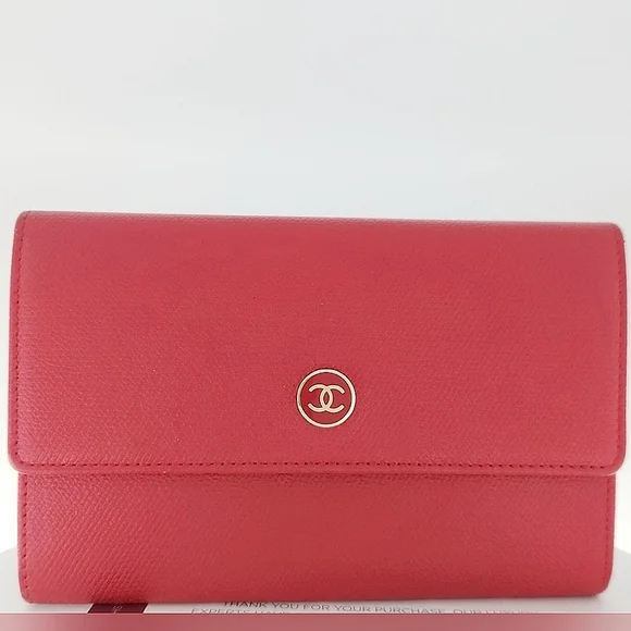 Vintage Chanel FULL INCLUSION Pre-Loved Red Calfskin Leather Clutch w/ AM Strap - Picture 2 of 16
